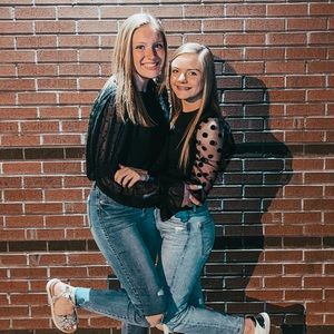 Meet your Posher, Brie